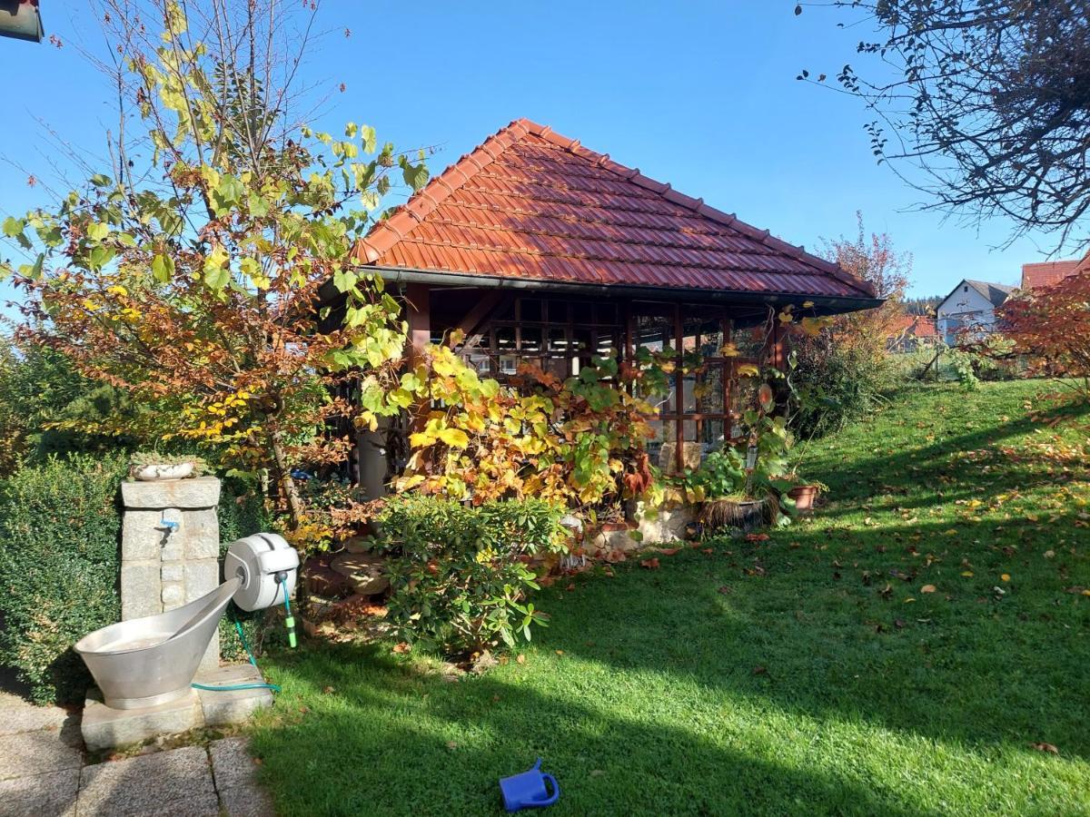 Anna'S Home - Ferienwohnungen Ratsch an der Weinstrasse Exterior foto