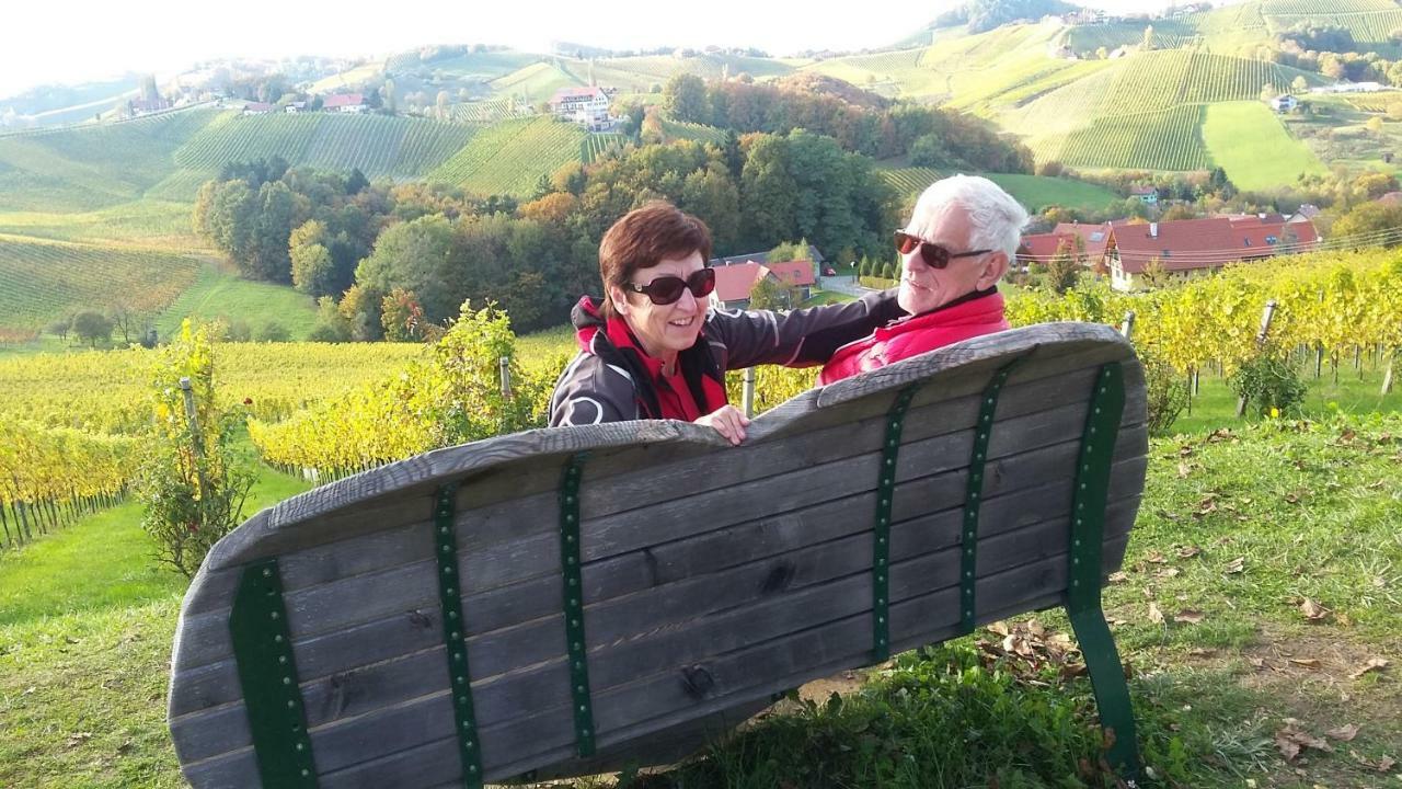 Anna'S Home - Ferienwohnungen Ratsch an der Weinstrasse Exterior foto